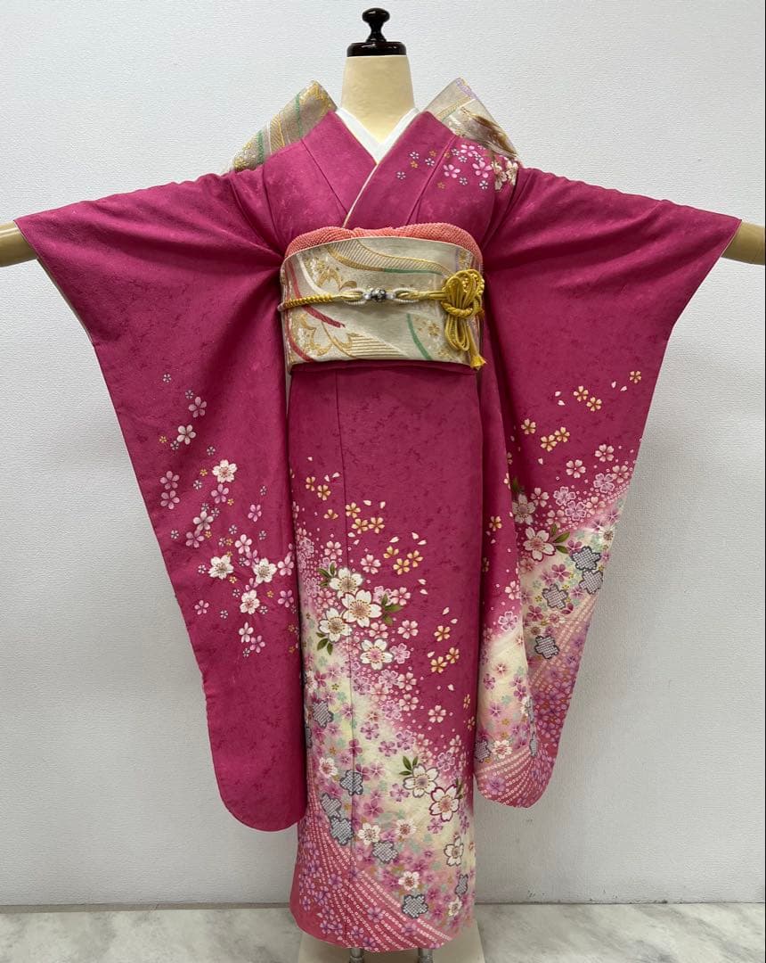 振り袖　フルセット　長襦袢付　金彩加工　刺繍入り　成人式　結婚式　777