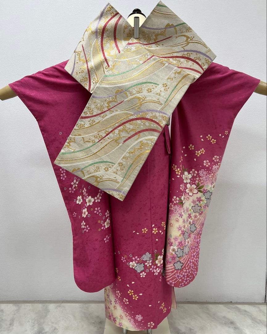 振り袖　フルセット　長襦袢付　金彩加工　刺繍入り　成人式　結婚式　777