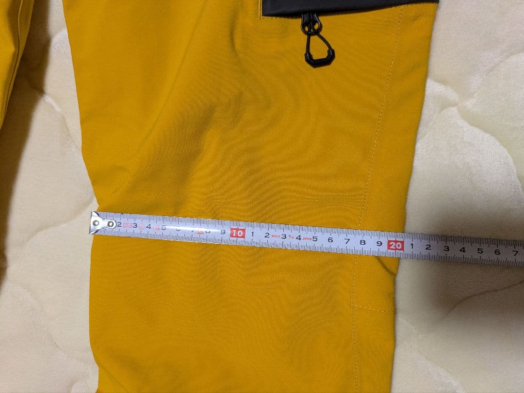 ボルコム　GORE-TEX　スノーボードパンツUS Sサイズ　マスタードカラー