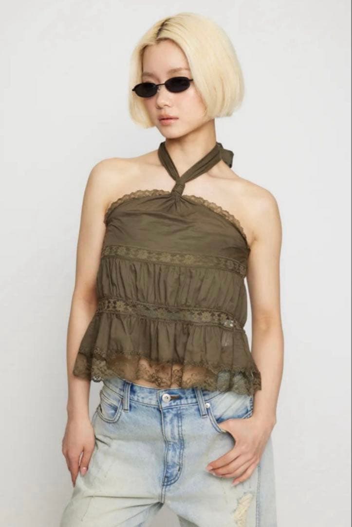 HALTER NECK SOFT トップス　ラグアジェム