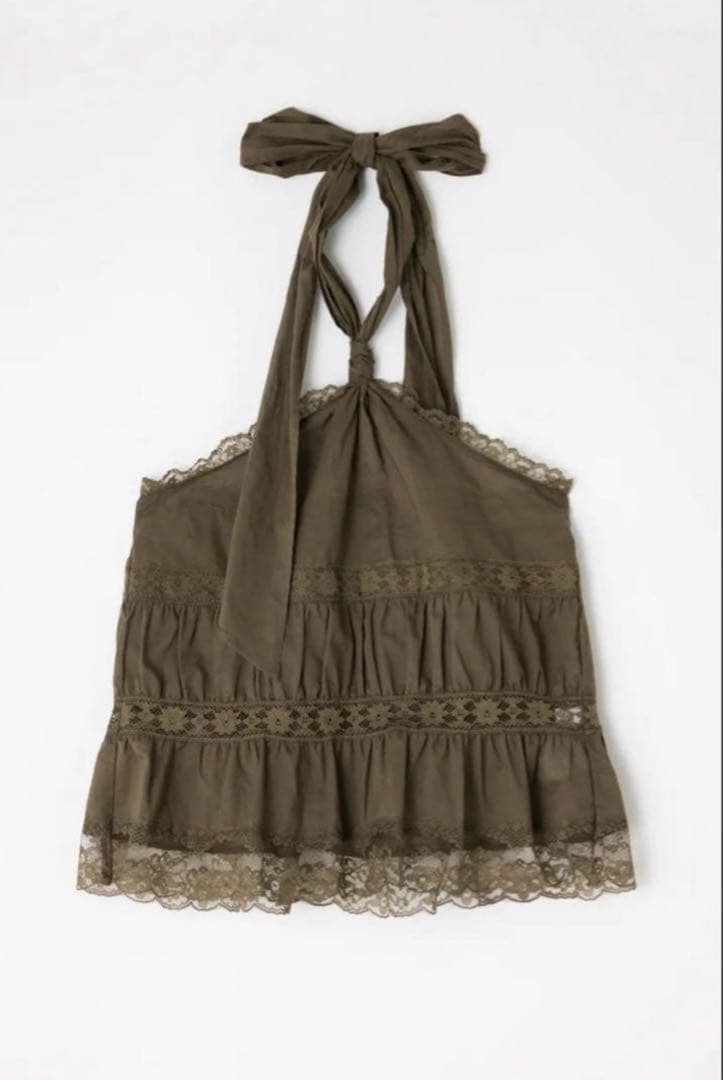 HALTER NECK SOFT トップス　ラグアジェム