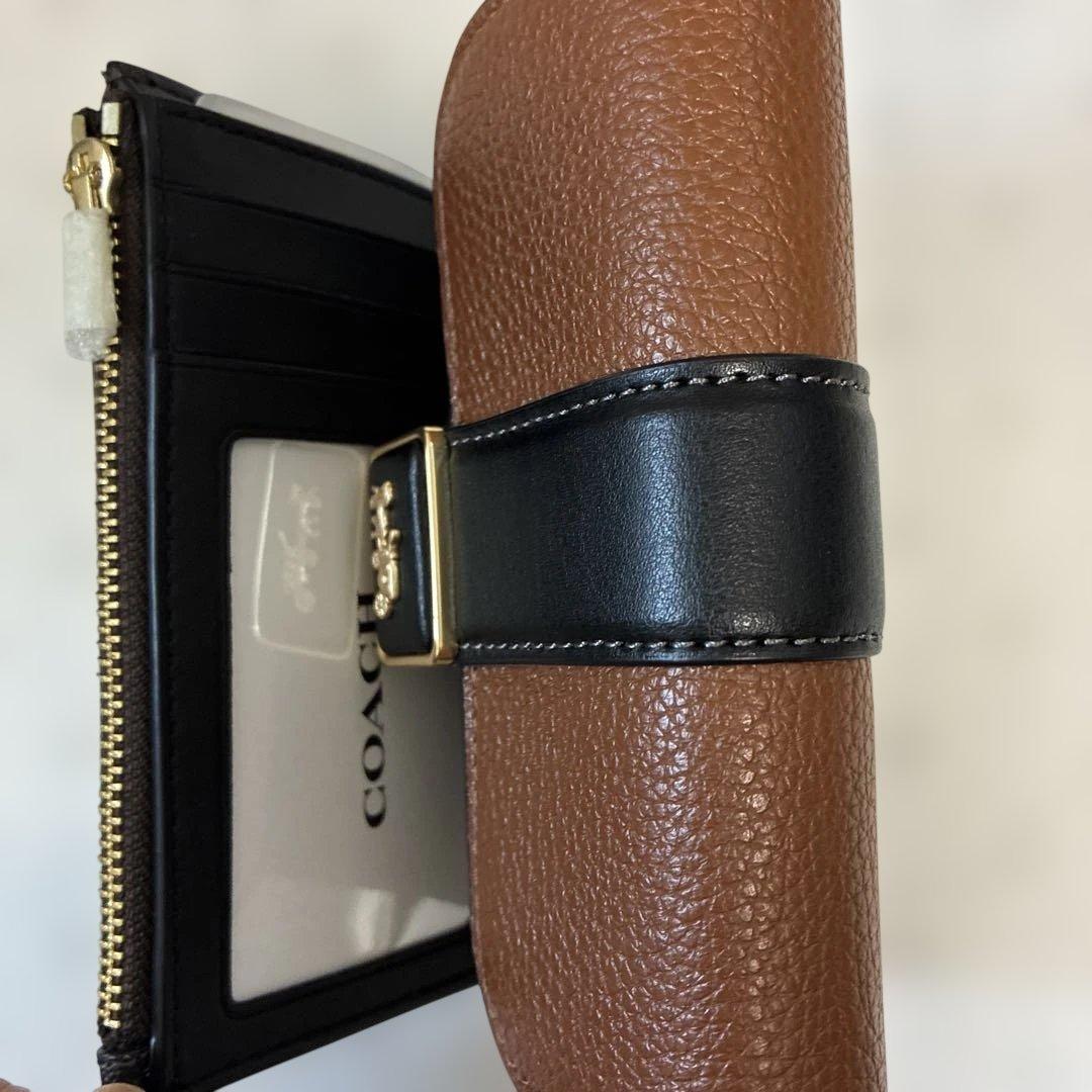 COACH三つ折り財布