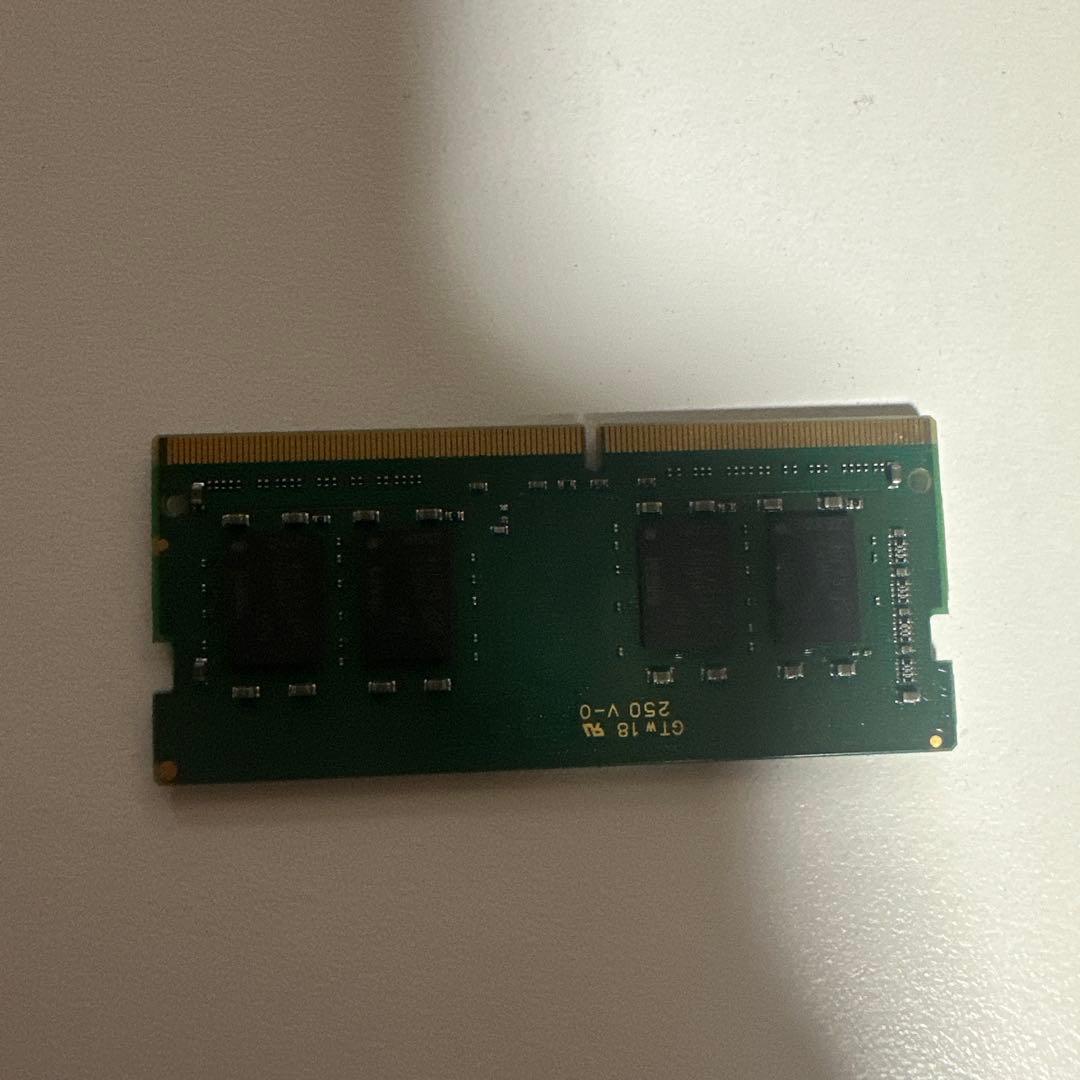 Crucial 16GB DDR4-3200 SO-DIMM メモリー