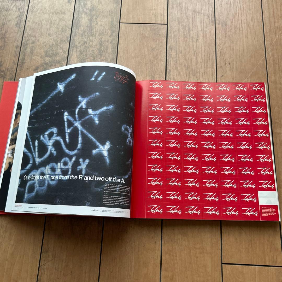 洋書 FUTURA2000