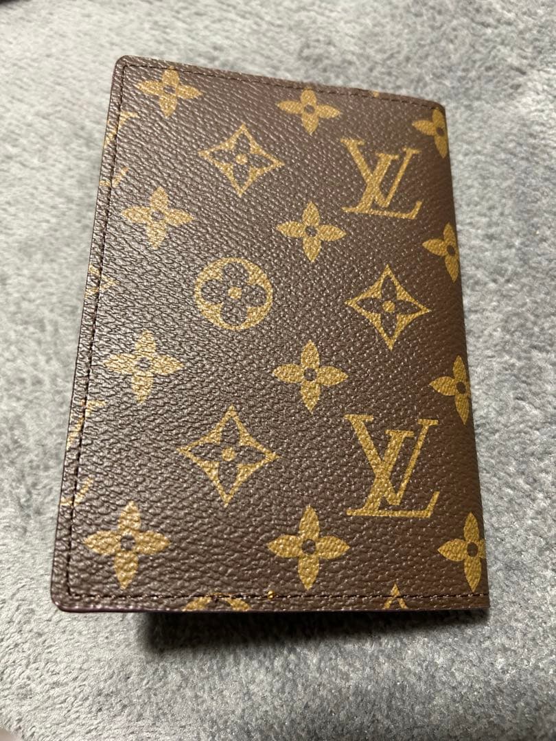 ヴィンテージ パスケース ロゴ LV