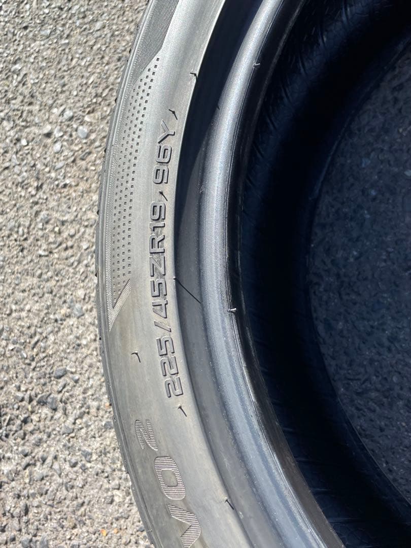 Hankook Ventus V12 evo2 225/45R19 タイヤ 中古