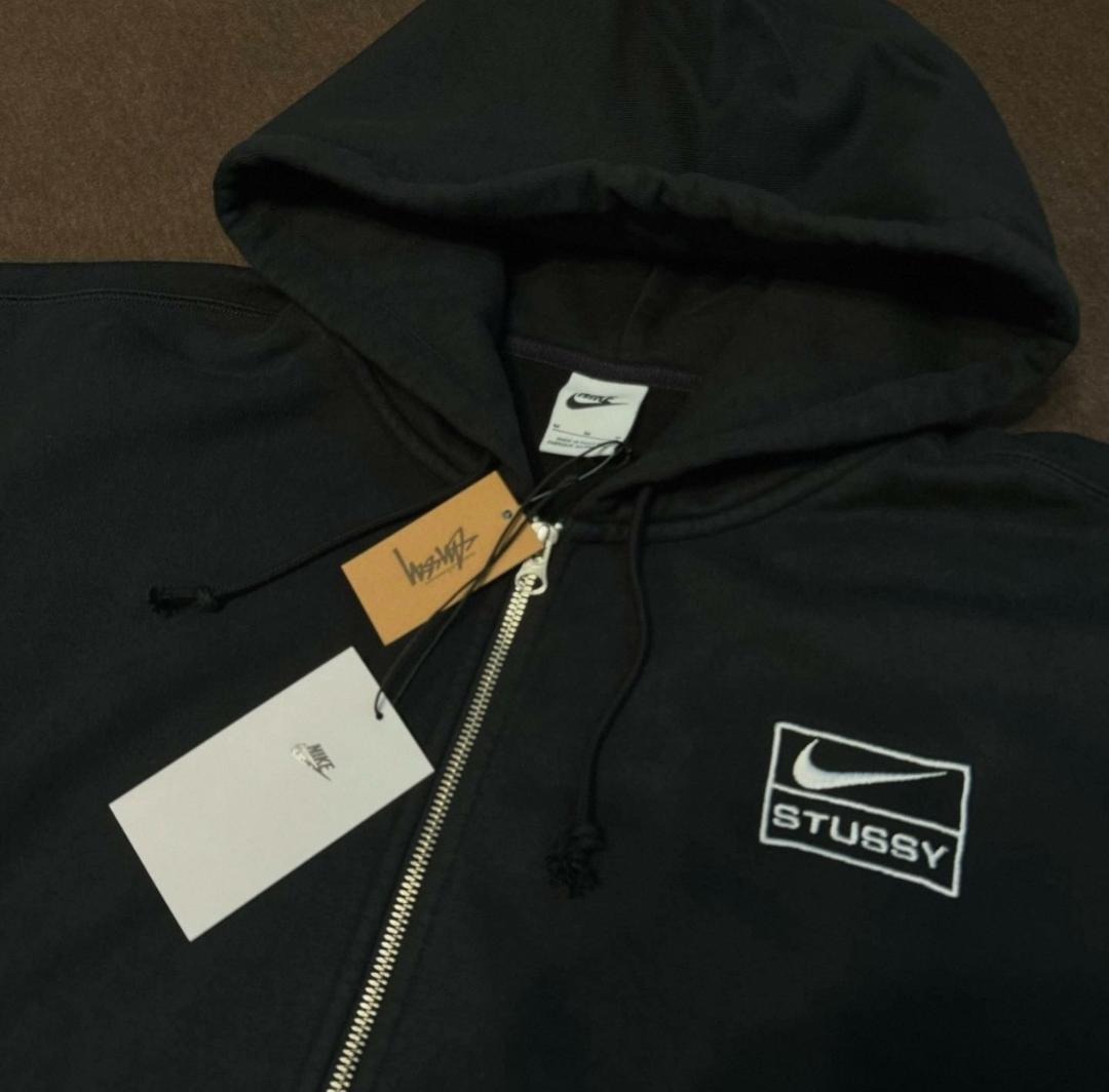 Stussy × Nike ブラック ジッ プアップパーカー
