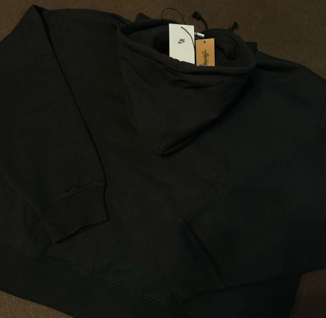 Stussy × Nike ブラック ジッ プアップパーカー