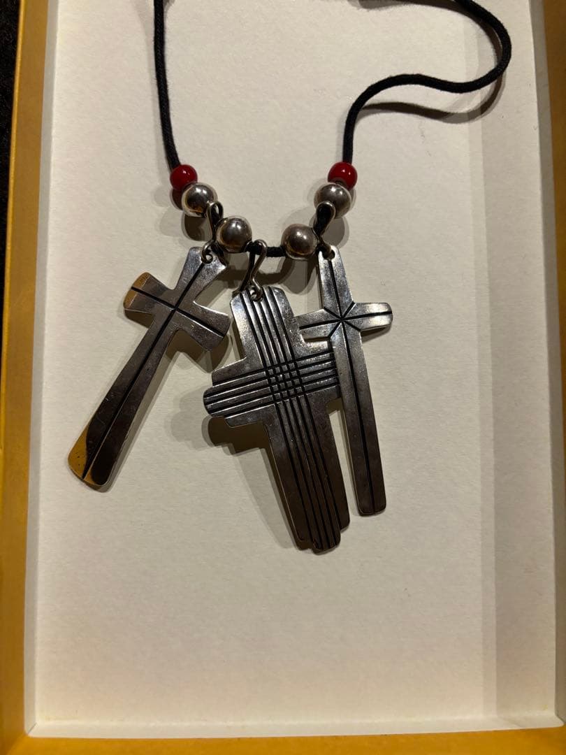 アクセサリー Cippy Crazy Horse / Triple Cross Pendant