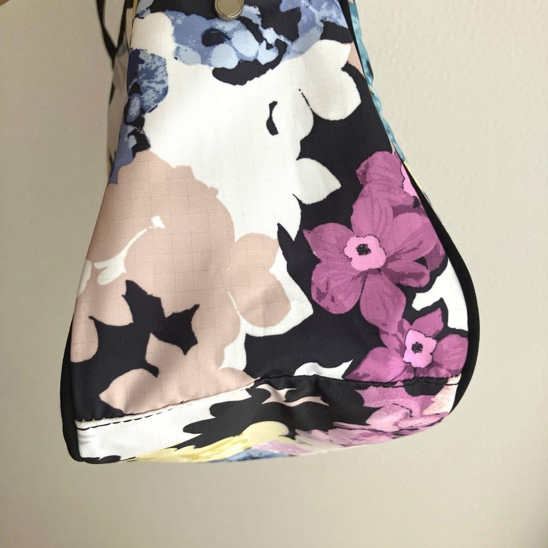 美品　LESPORTSAC レスポート　花柄ボストンバック　旅行　タブレット入れ
