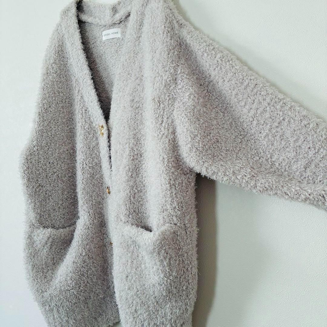 新品タグ付✨snidel  ビジューCATカーデ