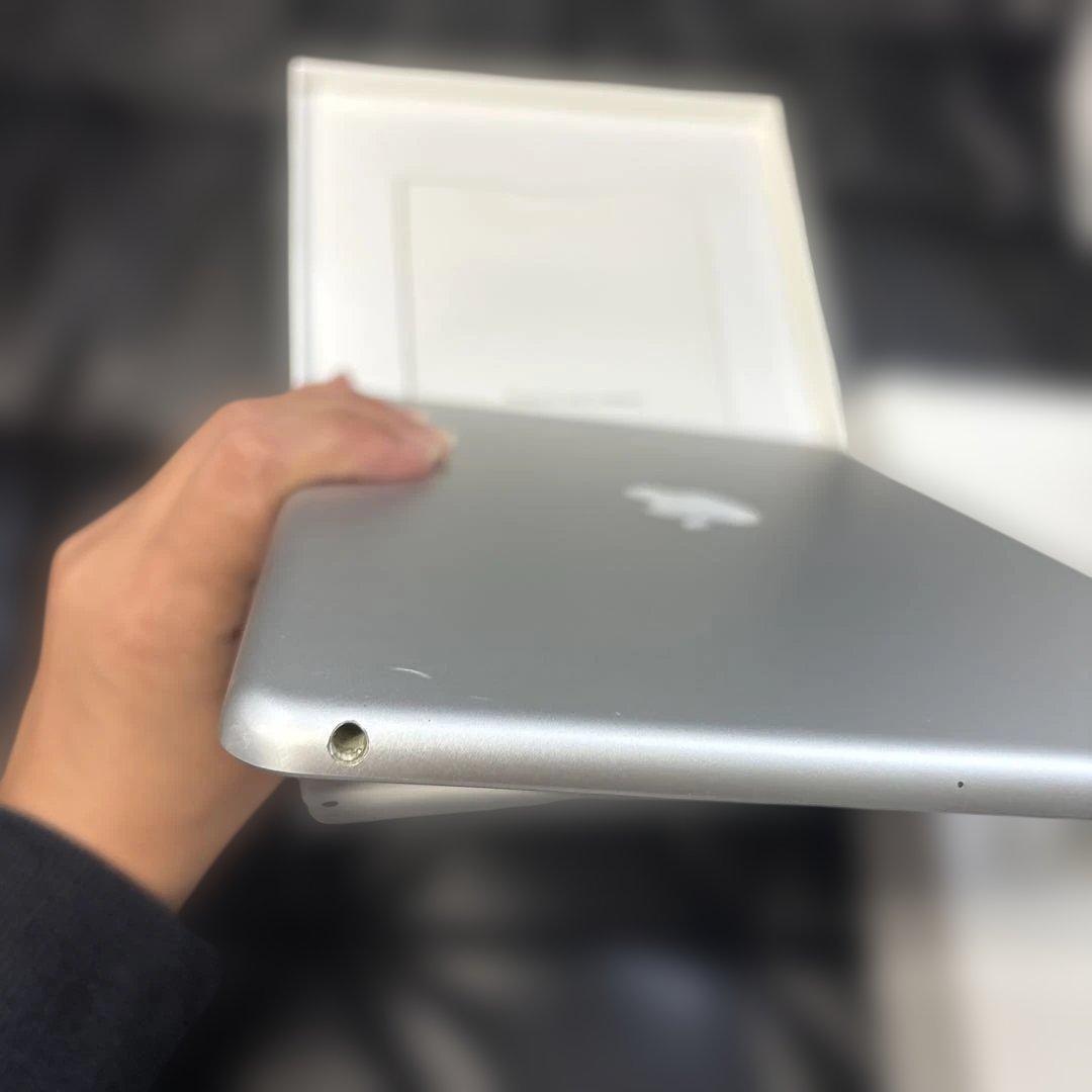 iPad 第9世代　64gb シルバー