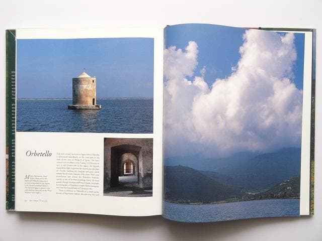 洋書◆イタリア トスカーナ地方の美しい町の写真集 本 建築 風景 景色 教会