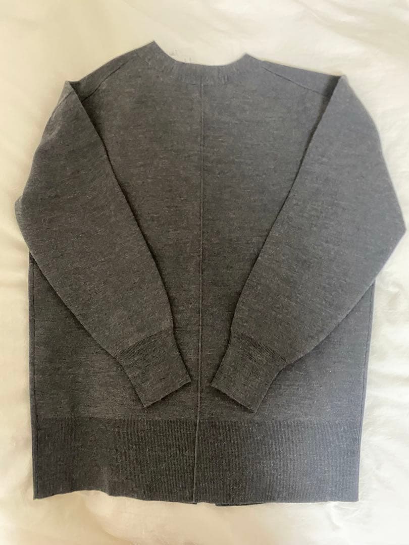 新品 ウールＶネック金ボタンカーディガン SALON adam et rope