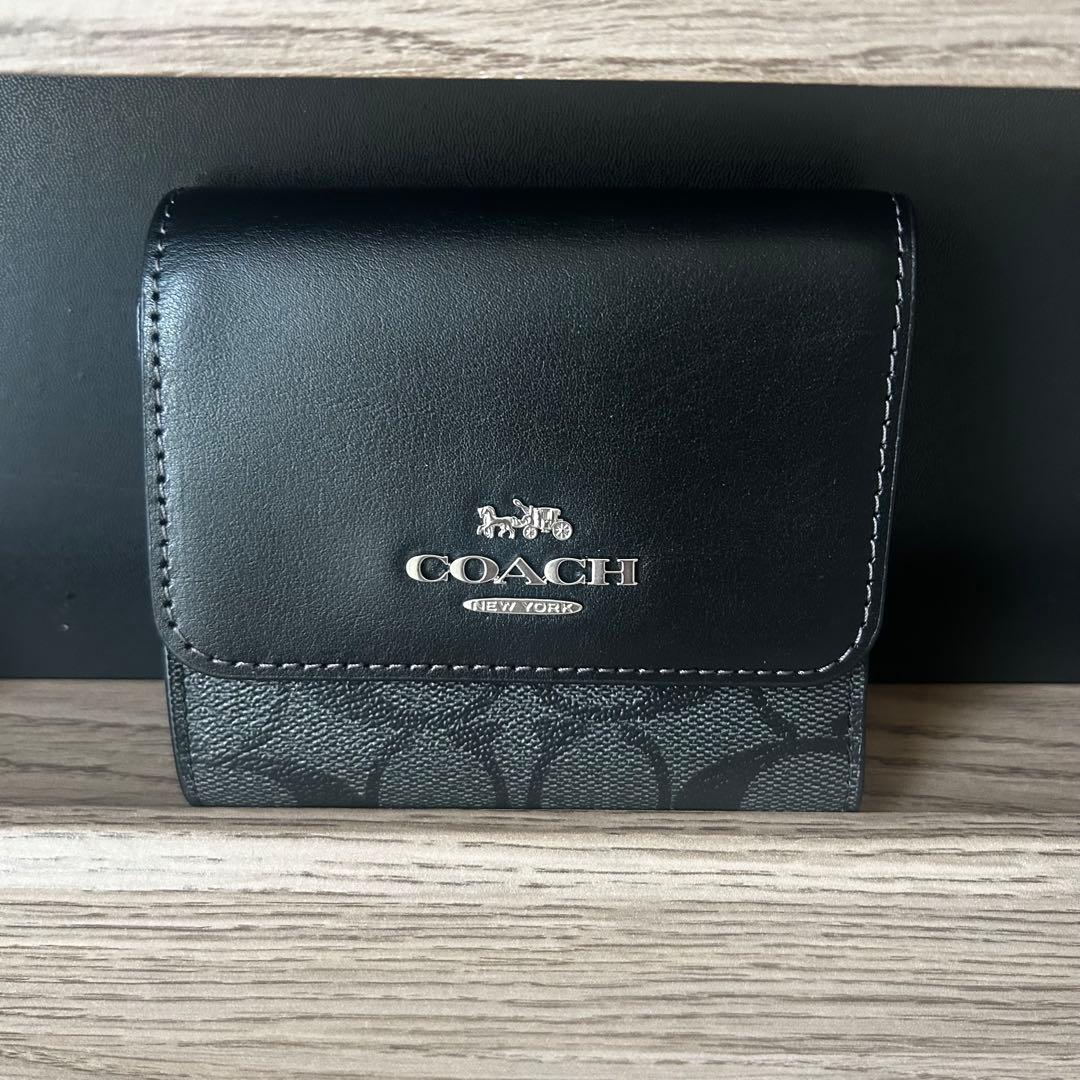 COACH 三つ折り財布 黒 モノグラム
