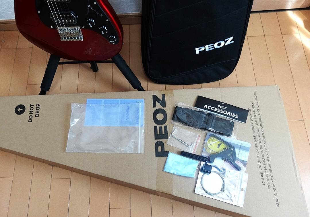 送料無料 PEOZ / TR3【スマートギター】ストラトタイプ　RED