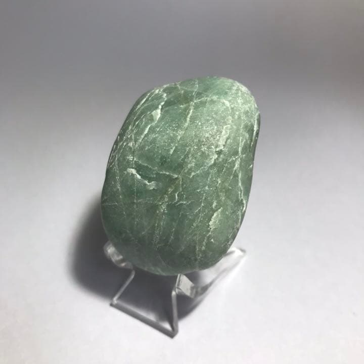 糸魚川翡翠原石【海岸】94g