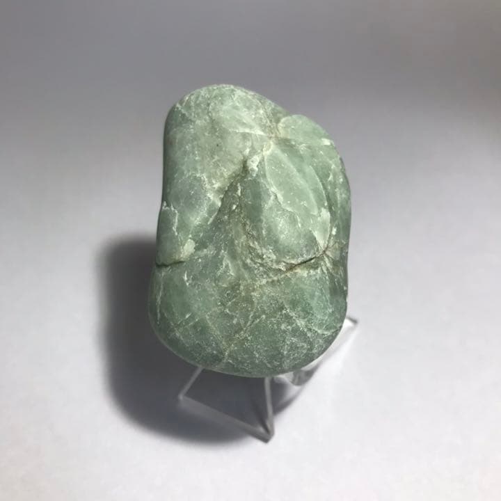糸魚川翡翠原石【海岸】94g