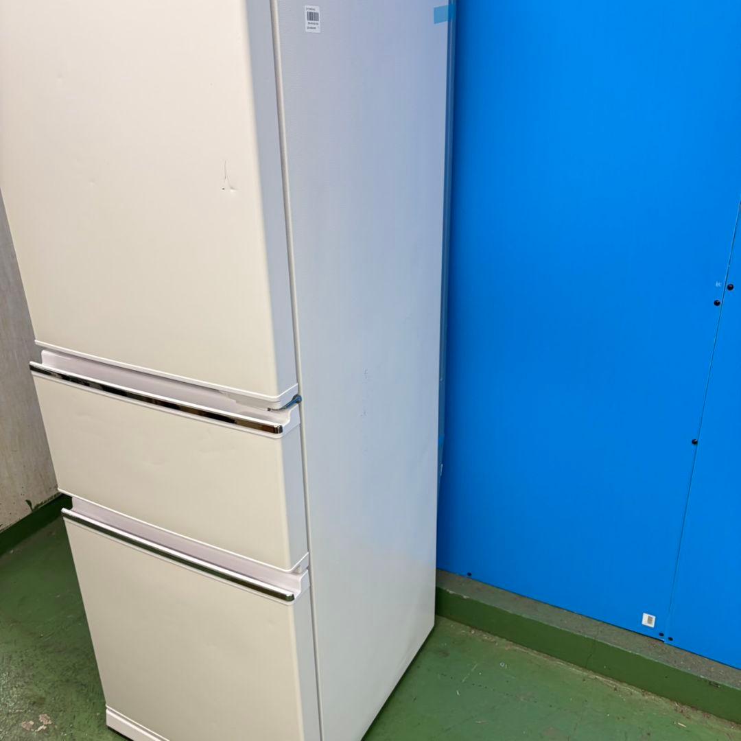 826 1〜2人暮らしの方オススメ！大型冷蔵庫　小型　自動製氷　右開き　3ドア