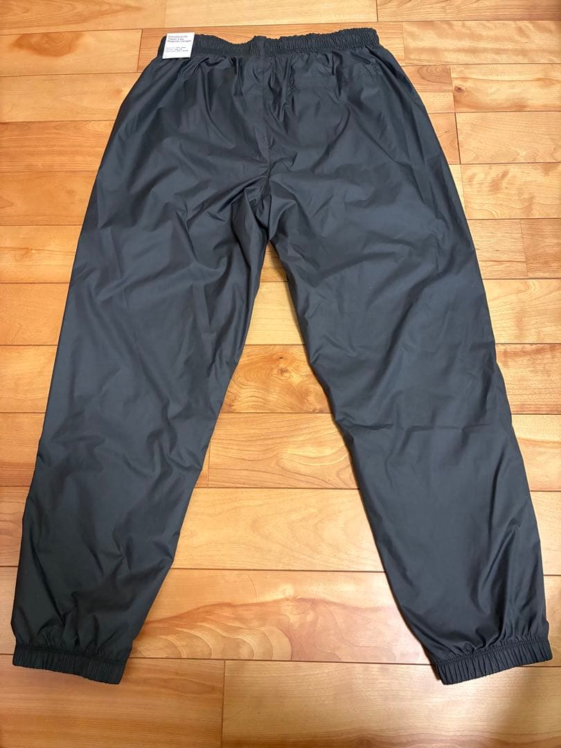 [新品未使用]NIKE ブラック ロゴパンツ Lサイズ