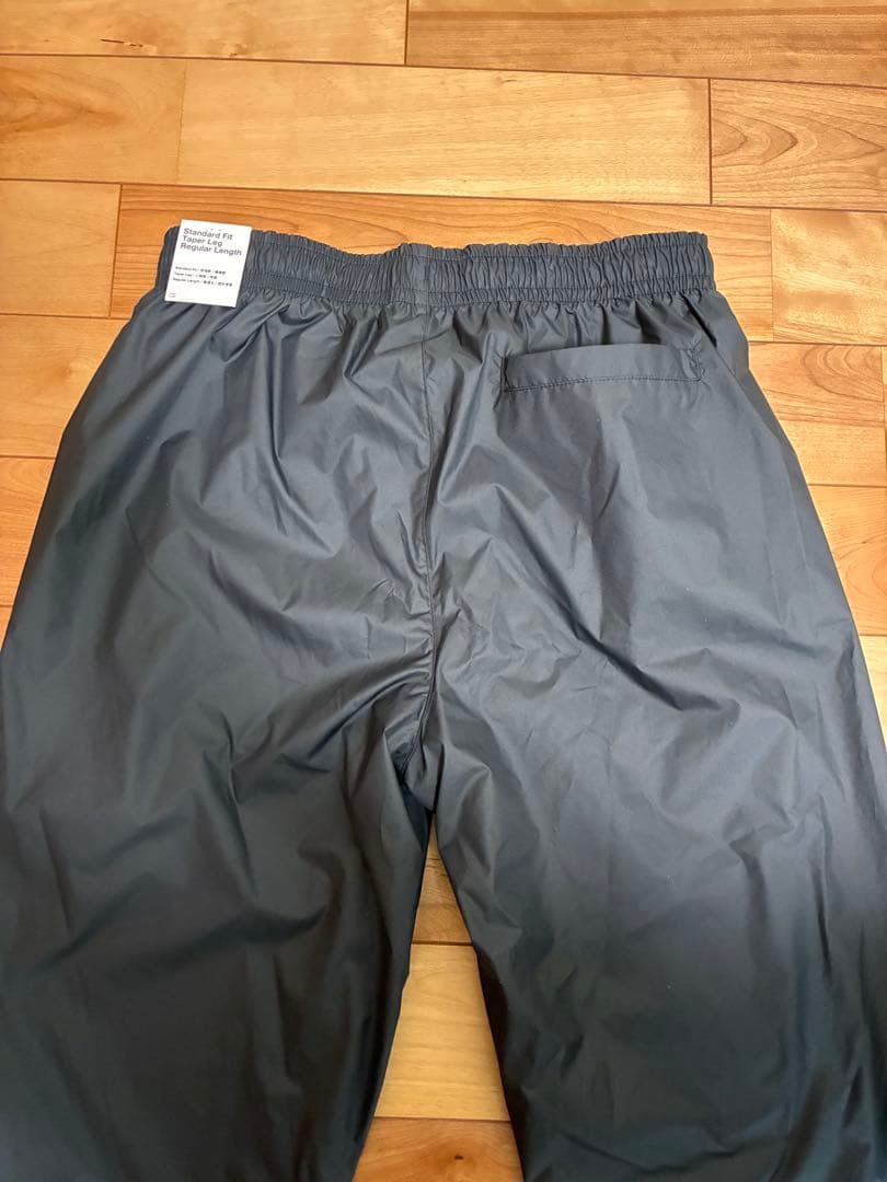 [新品未使用]NIKE ブラック ロゴパンツ Lサイズ