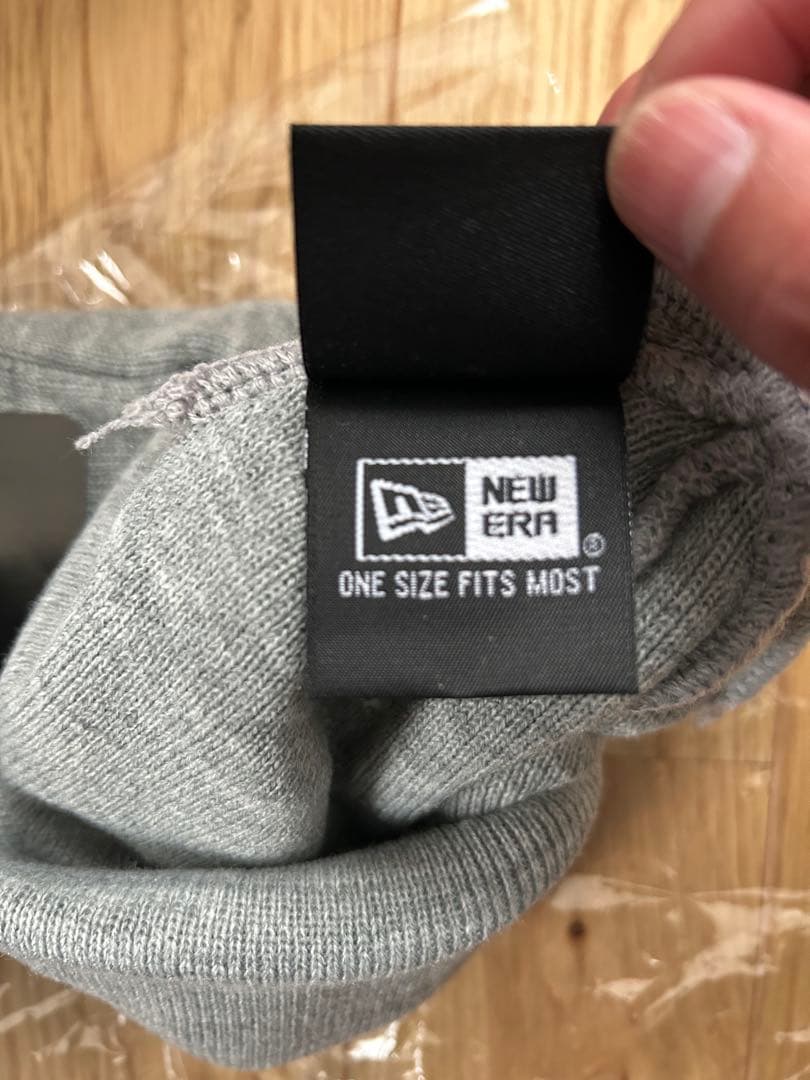 青*】様 新品未使用　Supreme New Era BOXロゴ　ニット帽　ビー