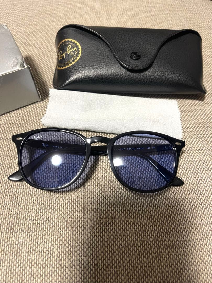 Ray-Ban サングラス　RB4259F