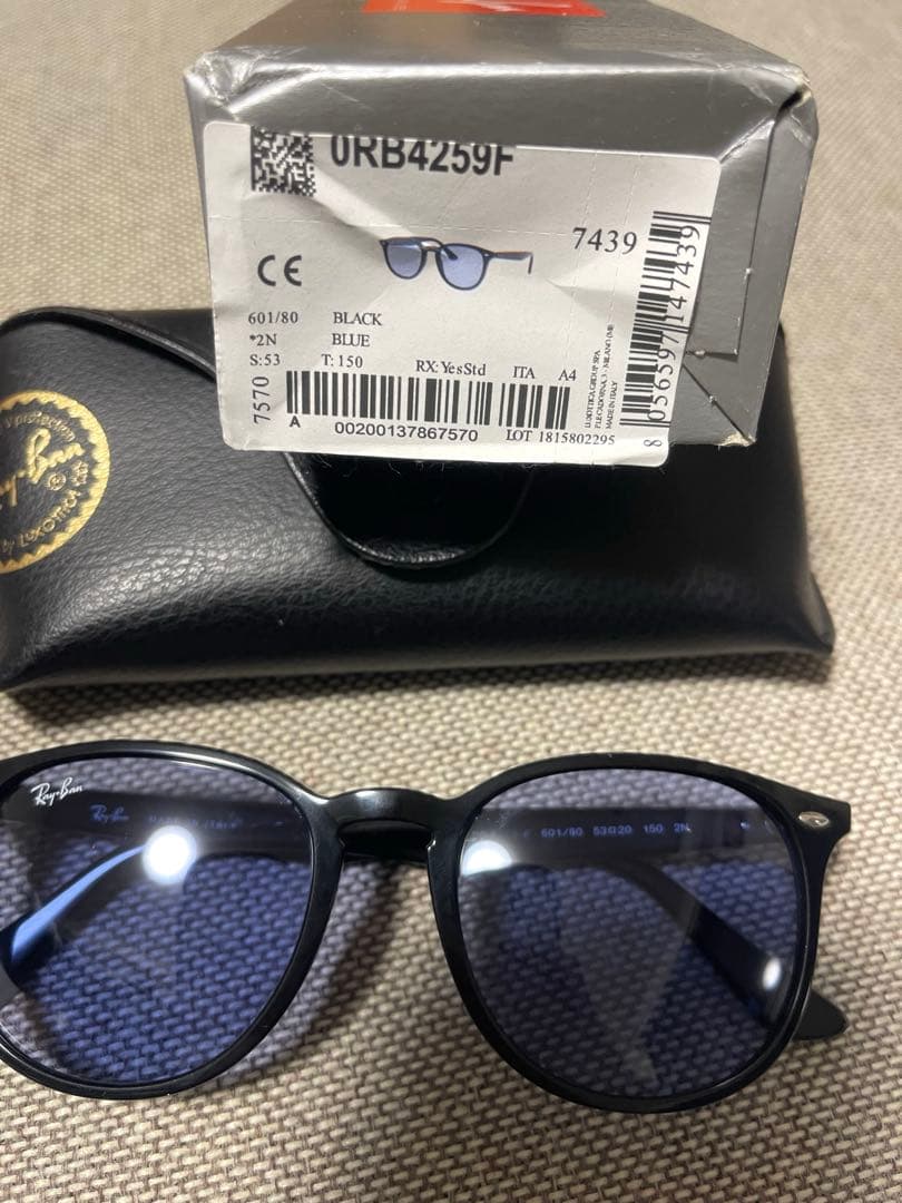 Ray-Ban サングラス　RB4259F