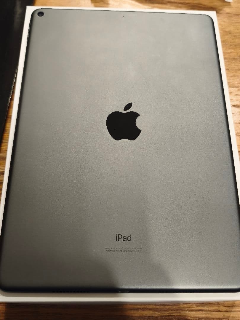美品　Apple iPad Air3 64GB スペースグレー