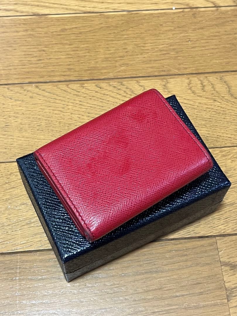 【Sachie】プラダ　三つ折り財布　レッド