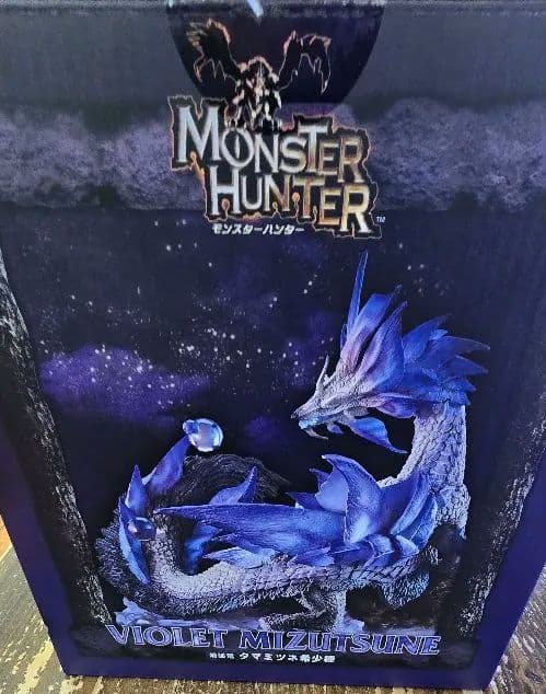 開封済み　クリエイターズモデル 焔狐竜 タマミツネ希少種 フィギュア