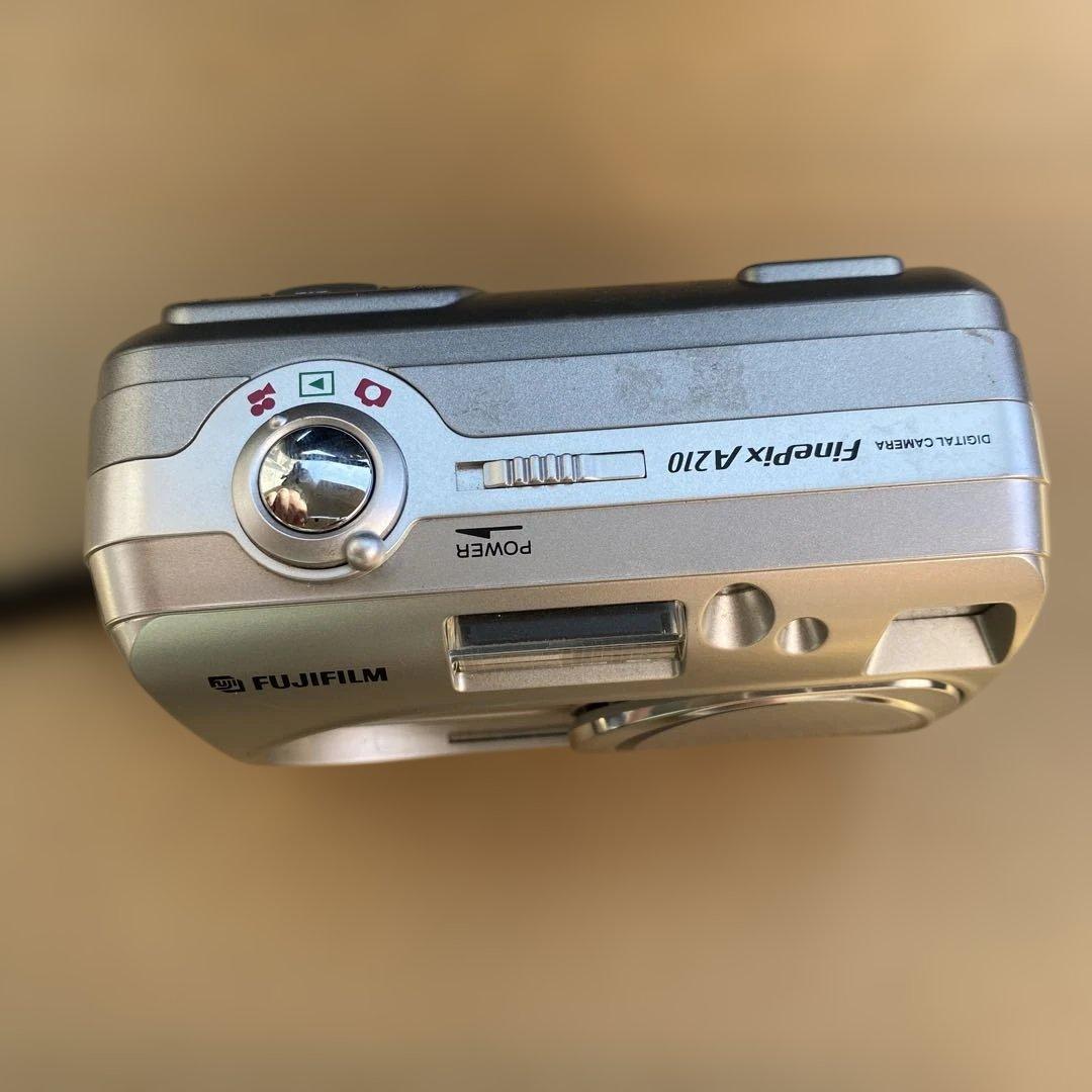 フジフィルム Fujifilm FinePix A210