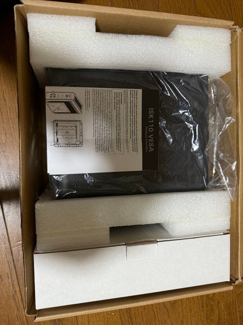 ミニPC Antec ISK110 VESA