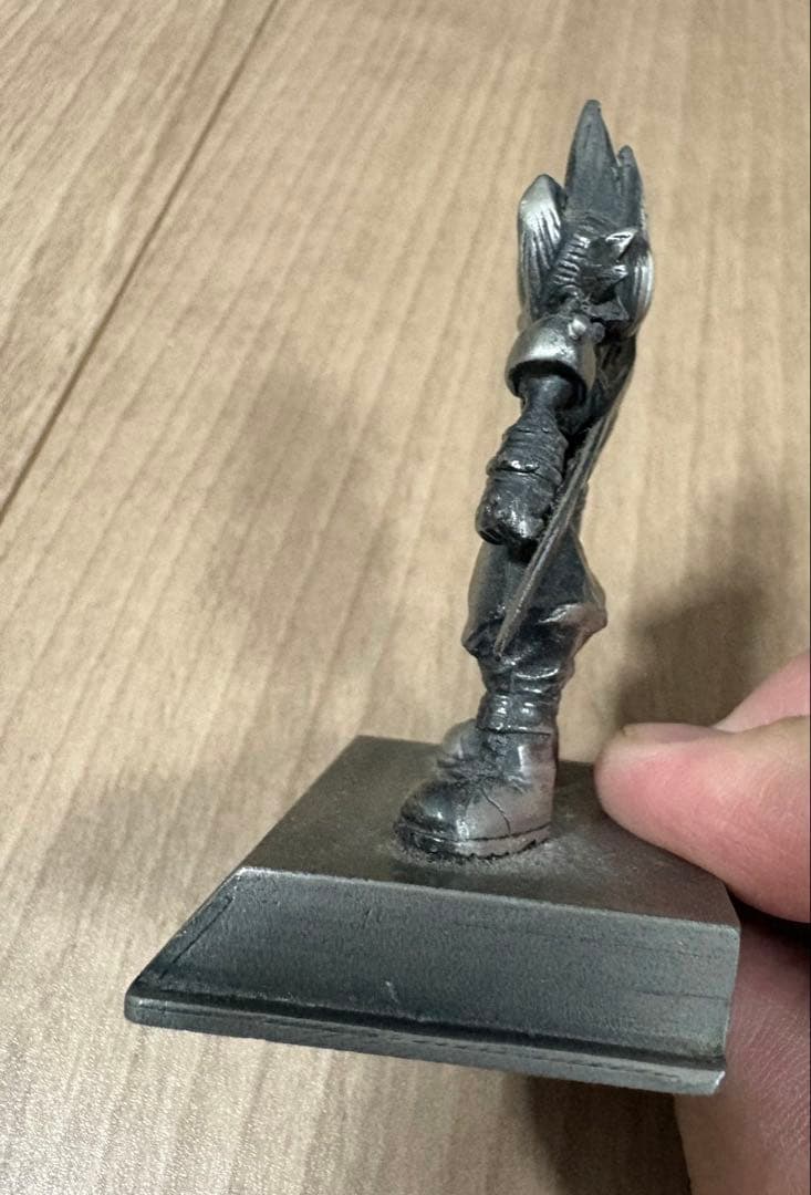最終値下　FINAL FANTASY VII クラウド クロムフィギュア　限定品