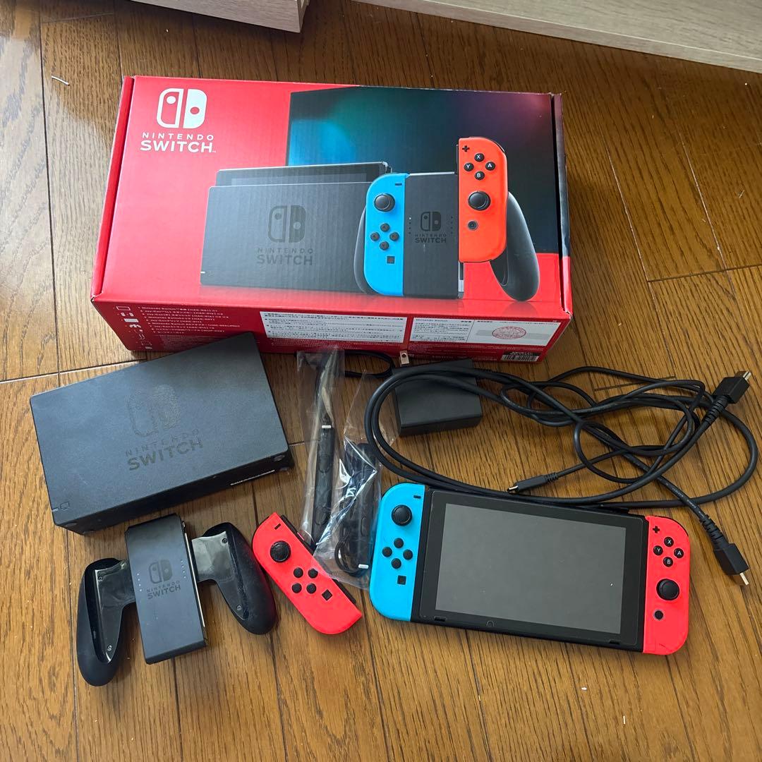 Nintendo Switch 本体　Joy-Con3個付き