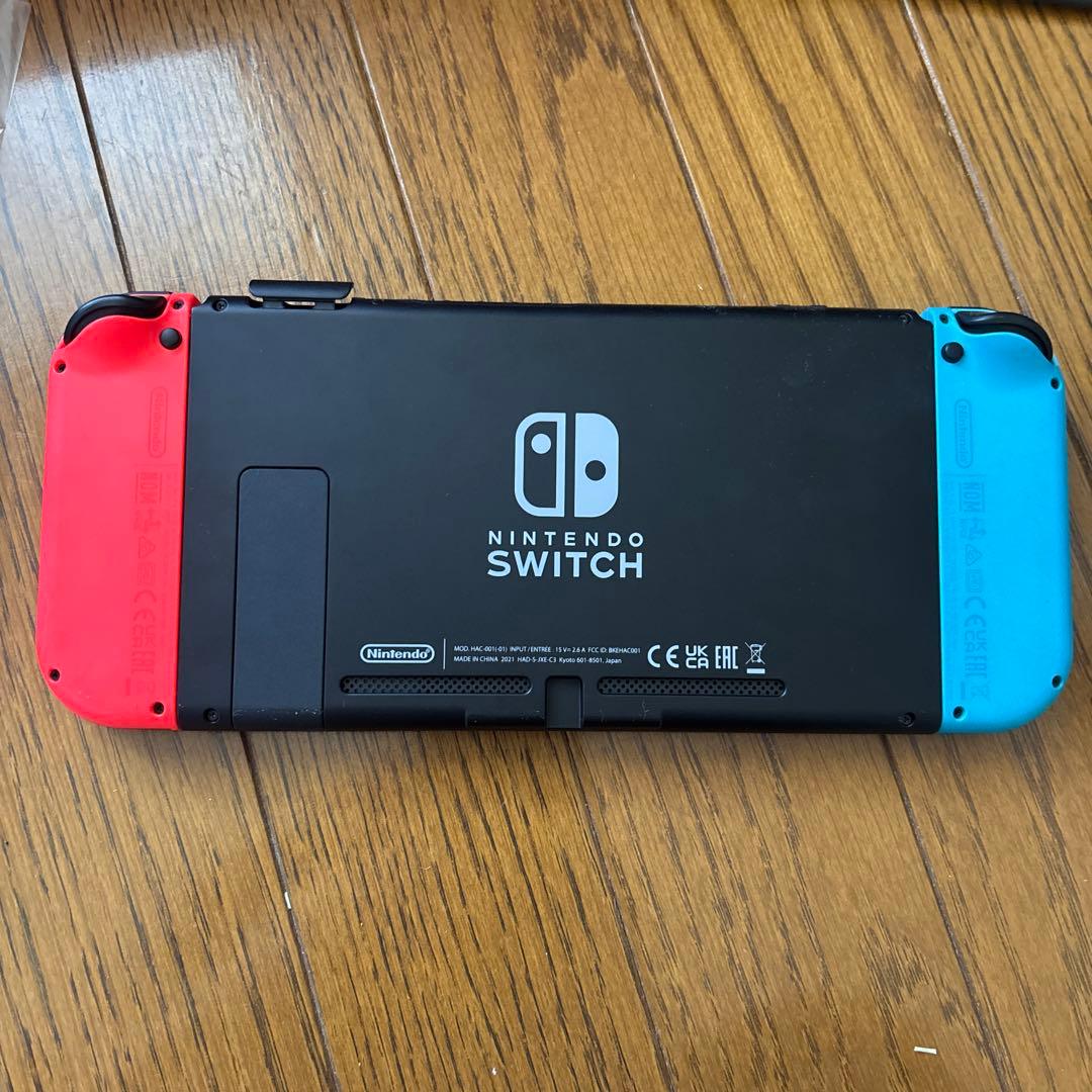 Nintendo Switch 本体　Joy-Con3個付き