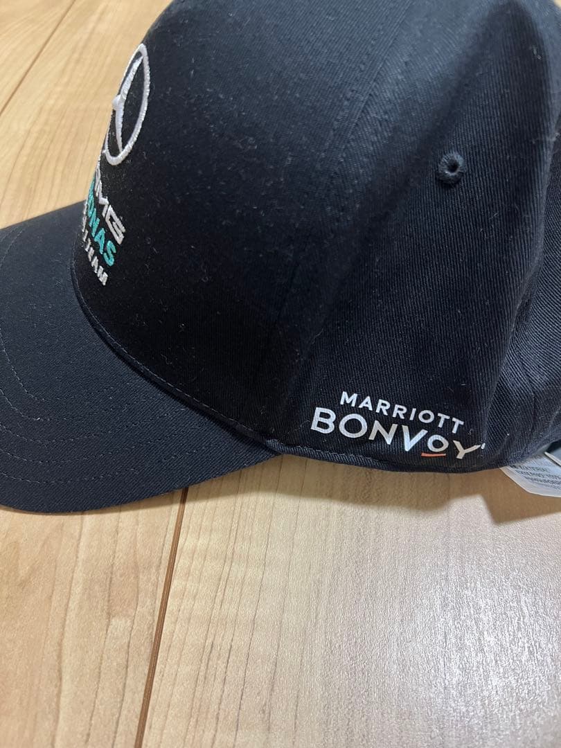 【新品】Mercedes-Benz AMG PETRONAS コラボ限定キャップ