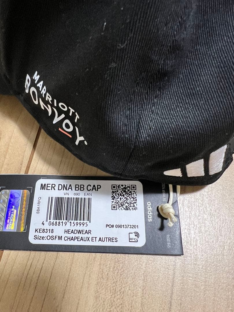【新品】Mercedes-Benz AMG PETRONAS コラボ限定キャップ