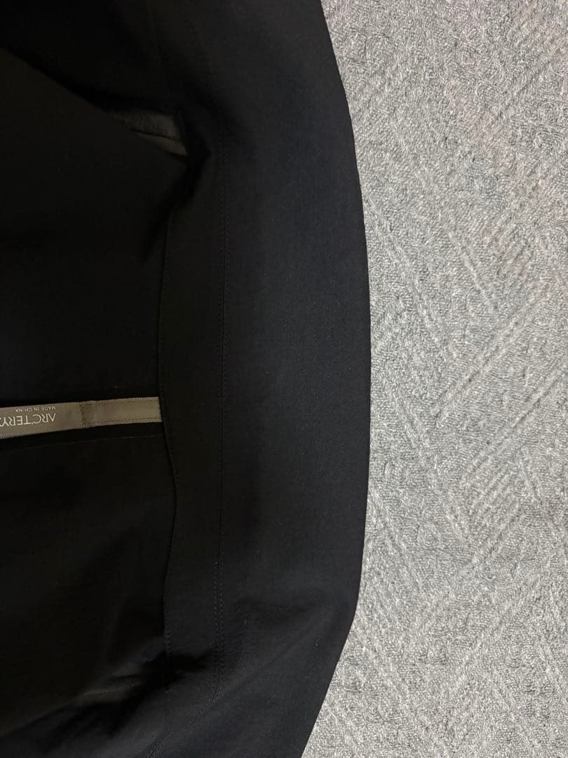 arc'teryx veilance blazer lt ブラック