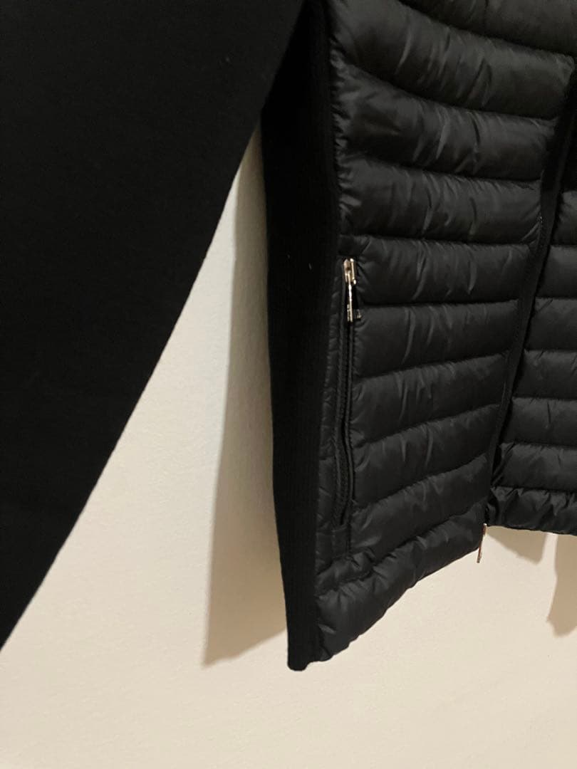 Moncler モンクレール　ニットとダウンのコンビカーディガン　斜めジップ