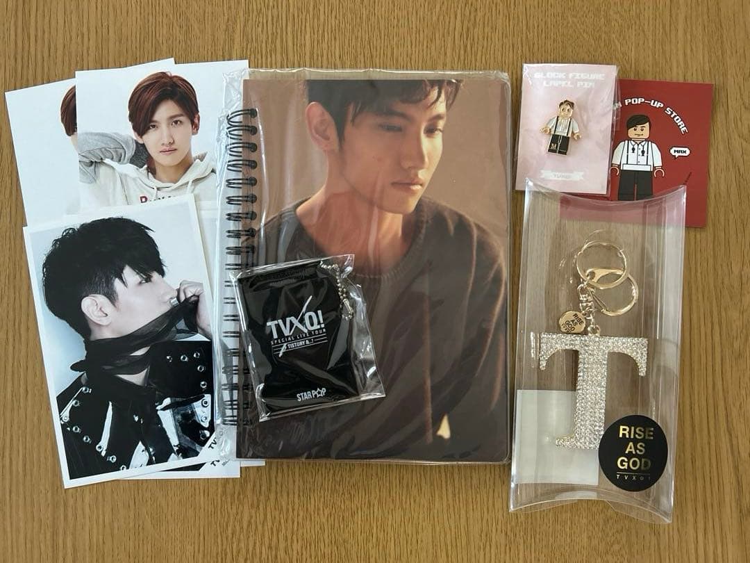 東方神起　チャンミン　直筆サイン入り　ポラロイド　韓国公式グッズおまけ付き