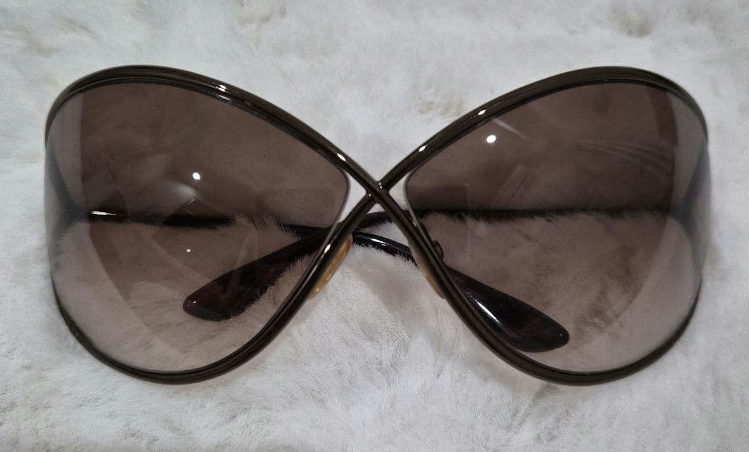 TOM FORDサングラス