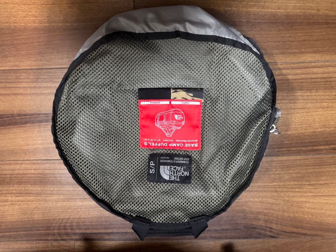 【未使用タグ付き】ノースフェイスTHE NORTH FACE BCダッフルS
