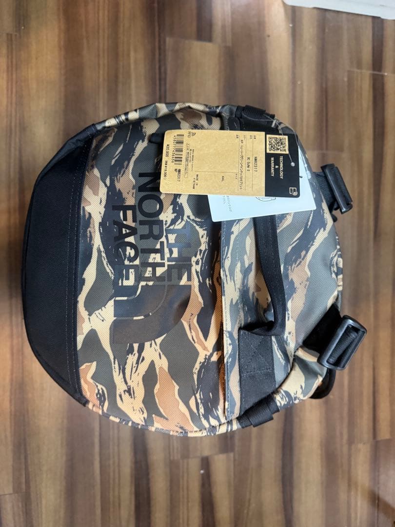【未使用タグ付き】ノースフェイスTHE NORTH FACE BCダッフルS