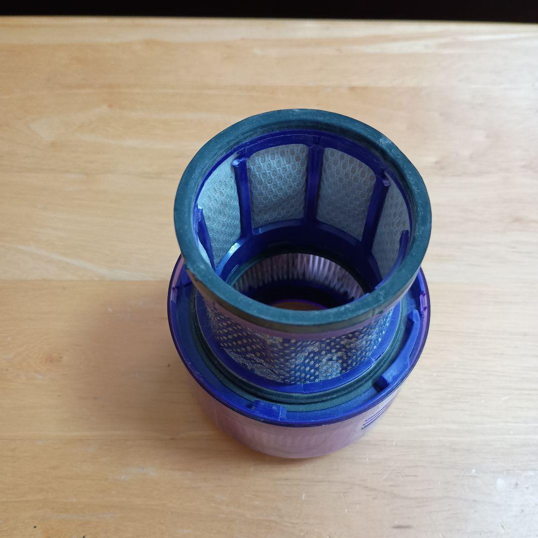 ダイソン　SV18 Dyson Digital Slim 充電器付き