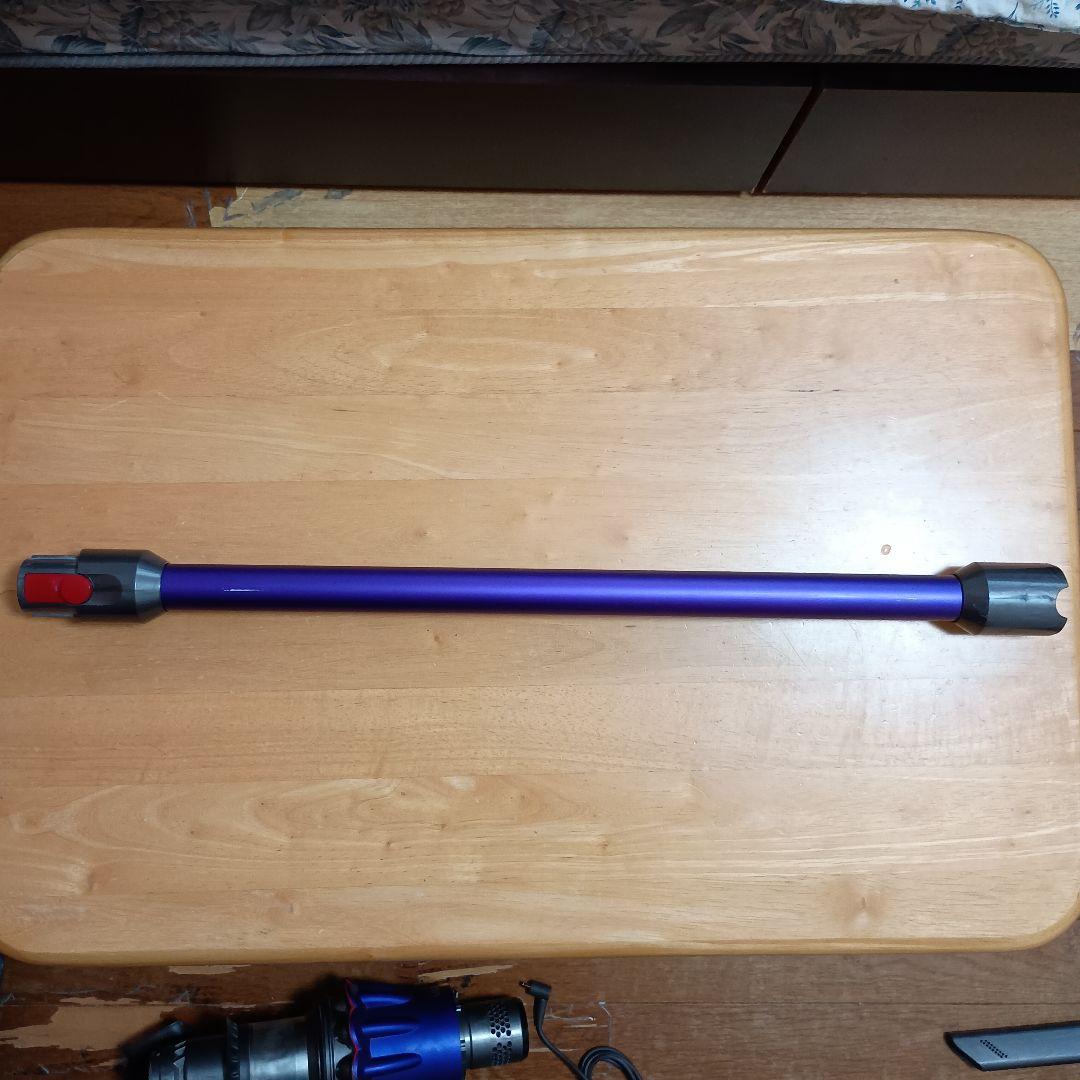 ダイソン　SV18 Dyson Digital Slim 充電器付き