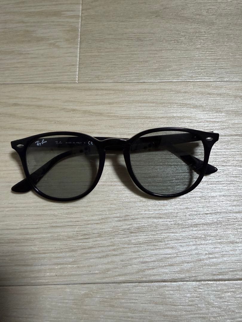 小物 Ray-Ban RB 4259-F