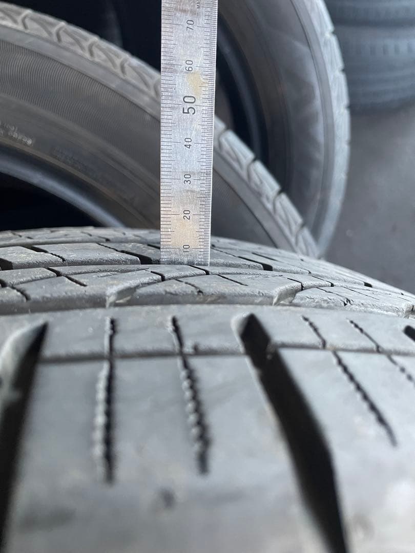 専用　YOKOHAMA 235/65R19 タイヤ 2021年製