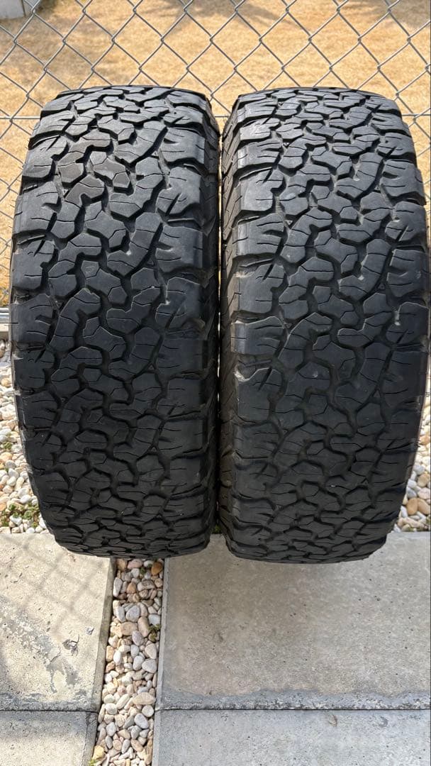 リッチさん専用☆BFグッドリッチ　ホワイトレター 235/70R16 デリカ