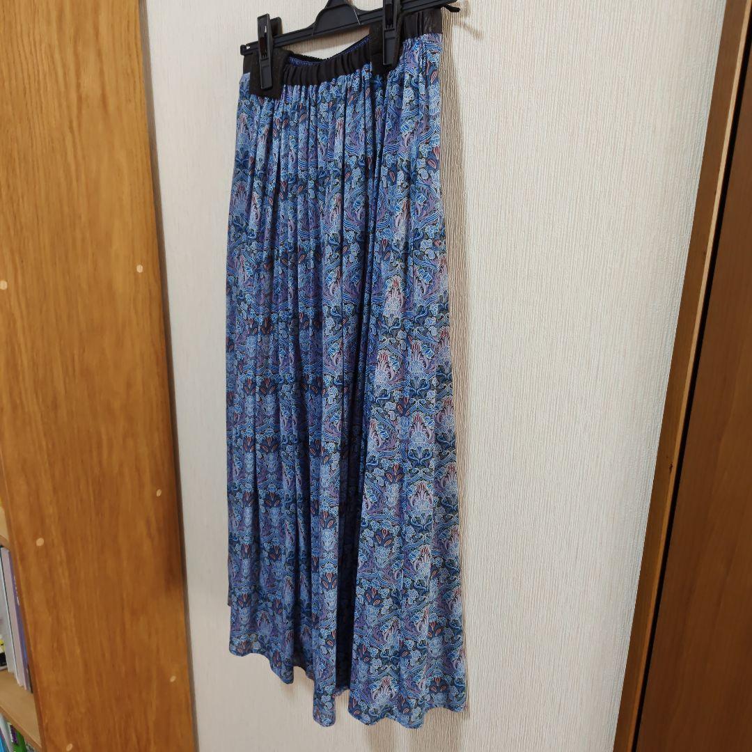 アデュートリステス　リバティ柄　青系花柄フレアスカート　新品未使用品
